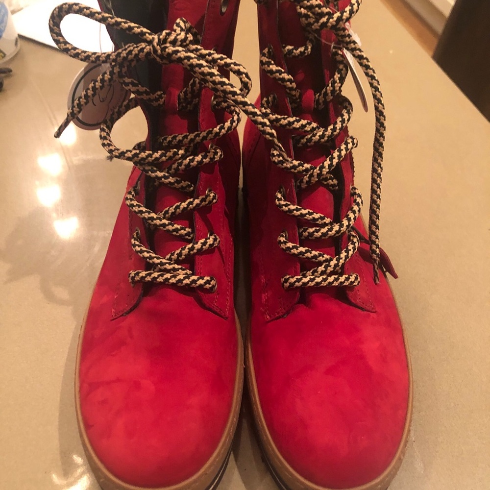 Paul green Red lug boots size 7.5 US
